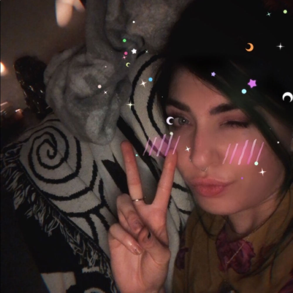 Meet your Posher, Brenna